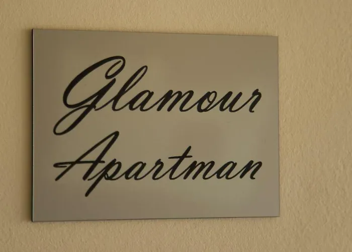 Glamour Apartman * エゲル